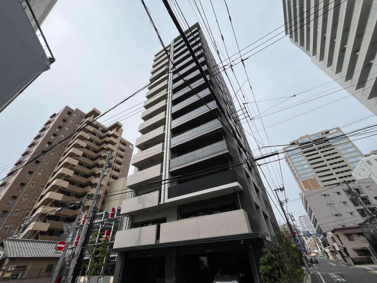 ポレスター中山下